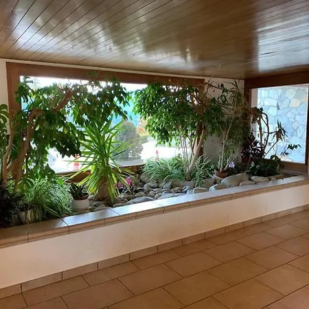 Montana Spacious 80m2 With Stunning View & Bus Stop Outside * Crans-Montana