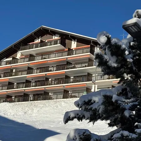 Montana Spacious 80m2 With Stunning View & Bus Stop Outside Lejlighed Crans-Montana