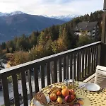 Montana Spacious 80m2 With Stunning View & Bus Stop Outside Апартаменты